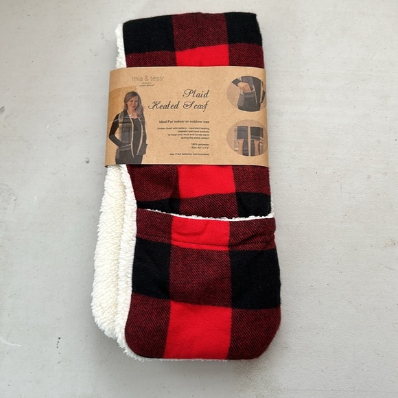 The Paper Store Mia & Tess Plaid Heated Scarf • Red / Black Buffalo Check - Picture 1 of 5